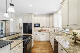 7753 Oyster Bay Ln, Newtown, OH 45244 - Photo 20
