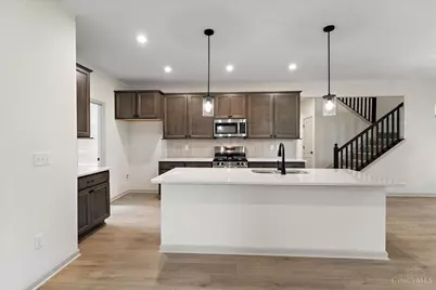 178 Farmstead Boulevard, Springboro, OH 45066 - Photo 2