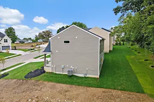 178 Farmstead Blvd, Springboro, OH 45066 - Photo 32