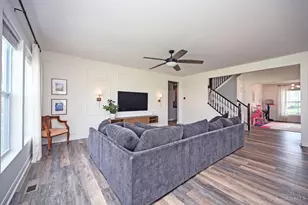 1296 Autumn Run Dr, Hamilton Township, OH 45039 - Photo 16