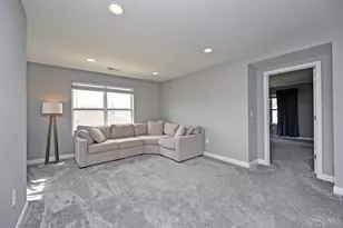 1296 Autumn Run Dr, Hamilton Township, OH 45039 - Photo 34