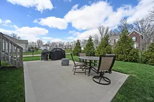 1296 Autumn Run Dr, Hamilton Township, OH 45039 - Photo 56