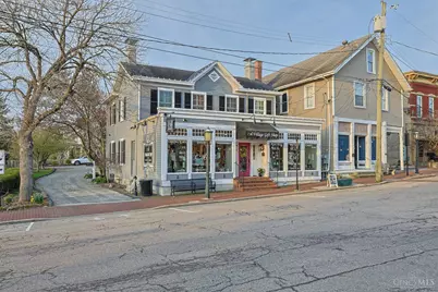 3 Village Square, Glendale, OH 45246 - Photo 2