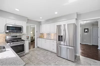 9678 Iris Drive, West Chester, OH 45241 - Photo 8