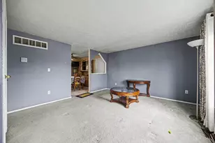 1371 Summe Dr, Cincinnati, OH 45231 - Photo 6