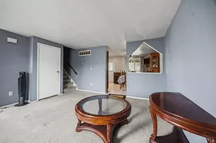 1371 Summe Dr, Cincinnati, OH 45231 - Photo 4