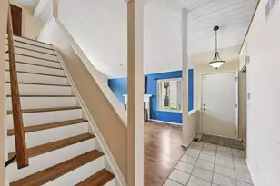 9321 Hunters Creek Dr, Blue Ash, OH 45242 - Photo 20