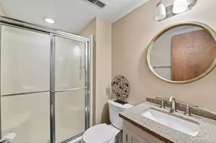 9321 Hunters Creek Dr, Blue Ash, OH 45242 - Photo 44