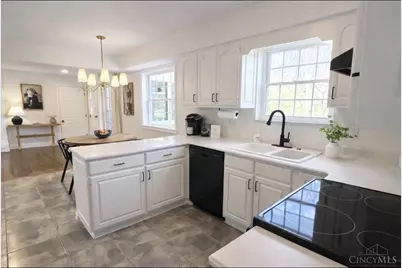 8124 Cabinet Circle, Anderson Township, OH 45244 - Photo 14