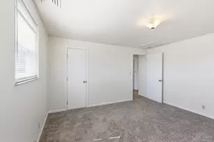 4947 Charlemar Dr, Cincinnati, OH 45227 - Photo 12