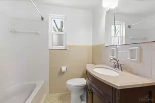 4947 Charlemar Dr, Cincinnati, OH 45227 - Photo 10