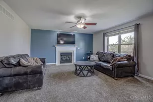 1399 Treaty Ct, Hamilton, OH 45013 - Photo 4