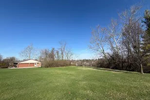 6328 Oakcreek Dr, Cincinnati, OH 45247 - Photo 4