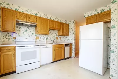 1049 Stratford Court, Loveland, OH 45140 - Photo 6