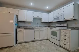 3703 W Galbraith Rd, Cincinnati, OH 45247 - Photo 16