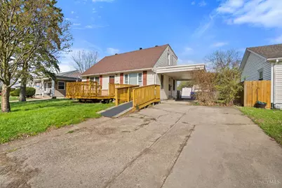 142 Barrington Drive, Hamilton, OH 45013 - Photo 2