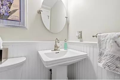 1502 Huntcrest Drive, Cincinnati, OH 45255 - Photo 36