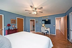 590 Rentz Pl, Delhi Township, OH 45238 - Photo 10