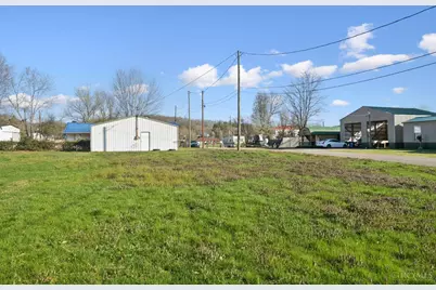 301 W 2nd Street, Manchester, OH 45144 - Photo 2