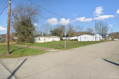 301 W 2nd Street, Manchester, OH 45144 - Photo 6