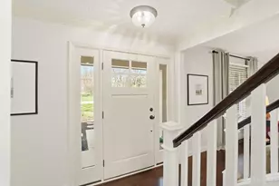 10701 Old Pond Dr, Montgomery, OH 45249 - Photo 6