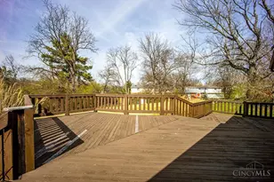 1088 Pinehollow Ln, Springfield Township, OH 45231 - Photo 24