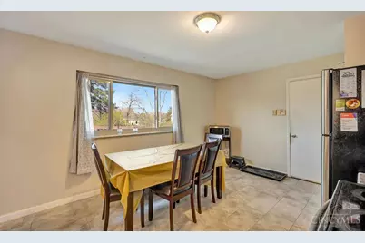 1088 Pinehollow Lane, Springfield Township, OH 45231 - Photo 6