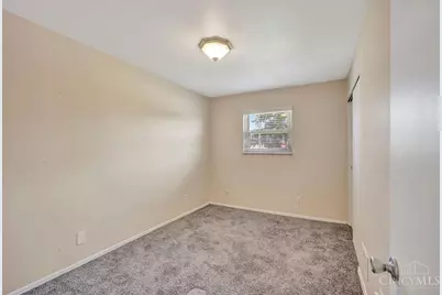 1088 Pinehollow Lane, Springfield Township, OH 45231 - Photo 16