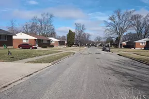 63 Soloman St, Trotwood, OH 45426 - Photo 4