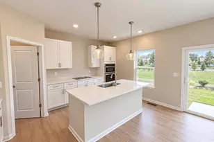 58 Chestnut St, Springboro, OH 45066 - Photo 2