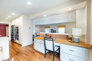 3675 Traskwood Cir, Cincinnati, OH 45208 - Photo 10