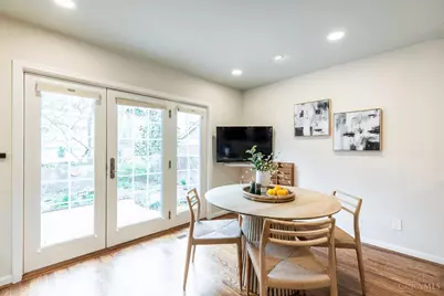 3675 Traskwood Circle, Cincinnati, OH 45208 - Photo 8