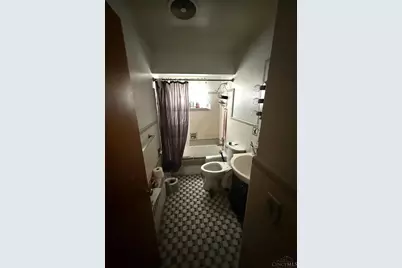 8754 Monsanto Drive, Springfield Township, OH 45231 - Photo 12