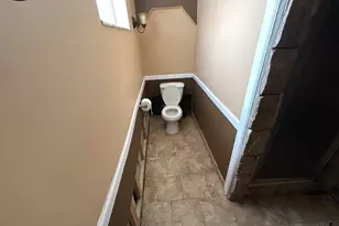 8754 Monsanto Dr, Springfield Township, OH 45231 - Photo 16