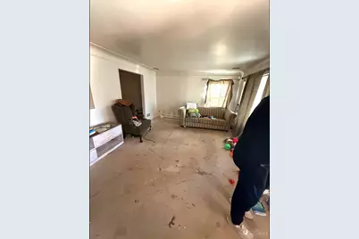 8754 Monsanto Drive, Springfield Township, OH 45231 - Photo 2