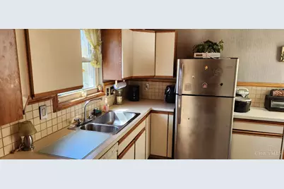 8005 Barret Road, West Chester, OH 45069 - Photo 6