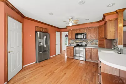 7854 Surreywood Drive, Miami Township, OH 45052 - Photo 10