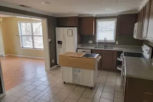 2171 Cedarville Rd, Stonelick Township, OH 45122 - Photo 2