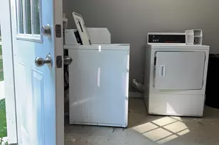 329 W South St, Bethel, OH 45106 - Photo 10