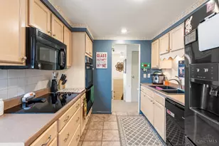 4968 Francisview Dr, Delhi Township, OH 45238 - Photo 12