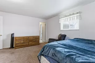 5825 Terrace Park Dr, Washington Twp, OH 45429 - Photo 14