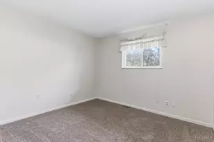 5825 Terrace Park Dr, Washington Twp, OH 45429 - Photo 10