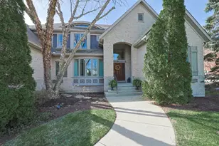 3887 St Andrews Ct, Mason, OH 45040 - Photo 2