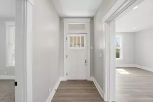 112 Bacon St, Lockland, OH 45215 - Photo 8