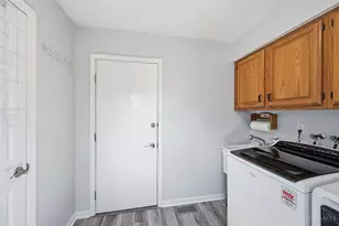 2415 Henesy Ln, Fairfield, OH 45014 - Photo 16