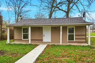 12121 3rd Ave, Sycamore Township, OH 45249 - Photo 2