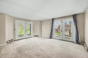 1923 Berkshire Rd, Anderson Township, OH 45230 - Photo 8