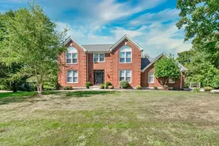 9873 Kittywood Dr, Colerain Township, OH 45252 - Photo 2