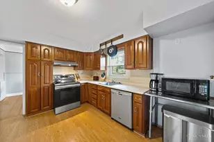 113 Siebenthaler Ave, Reading, OH 45215 - Photo 8