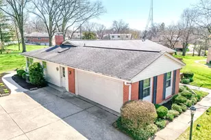 7214 Greenfarms Dr, Springfield Township, OH 45224 - Photo 8